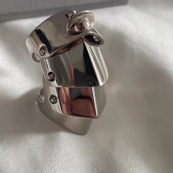 armor ring - Vivienne Westwood - Picture 2 of 6